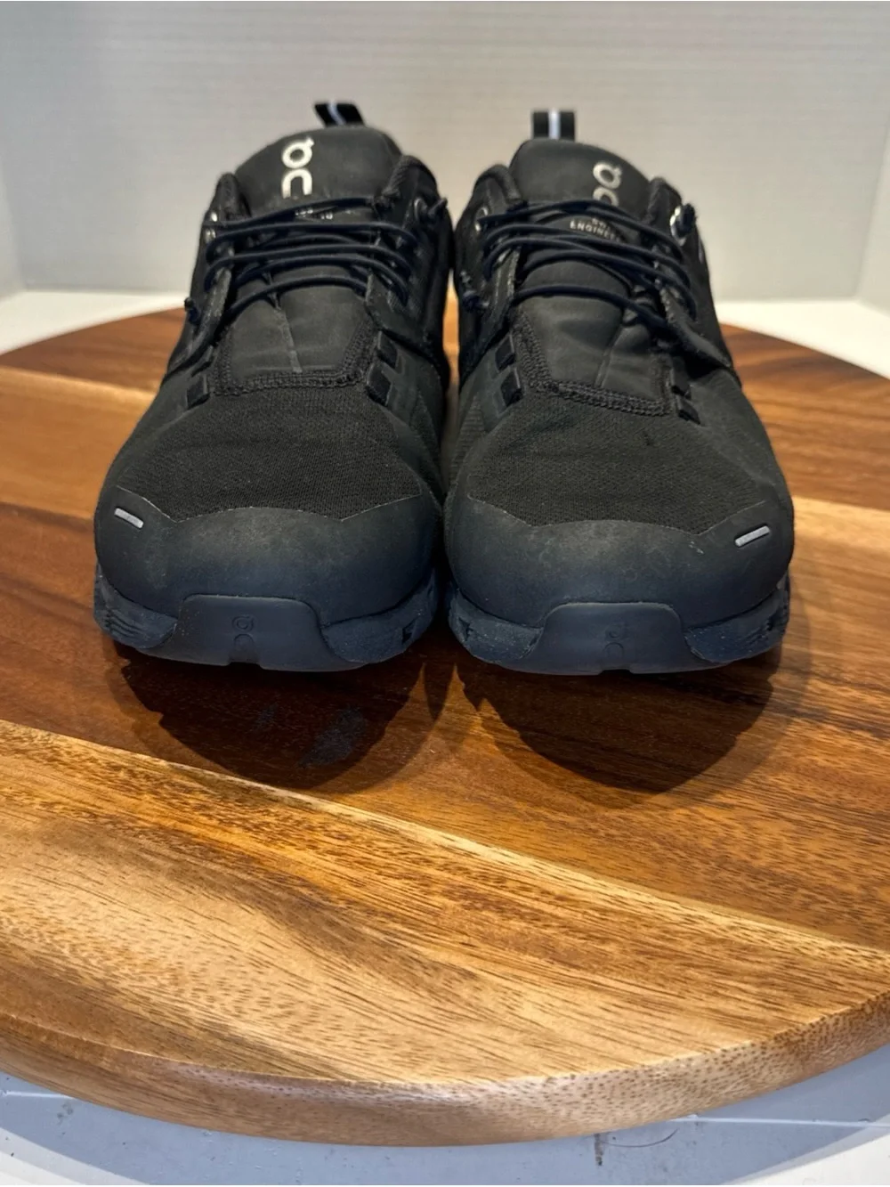 On Cloud Cloudventure Waterproof Men’s Size 7 Running Shoes Black Trail Sneakers